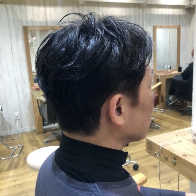 ヘアーサロンでカット^_^