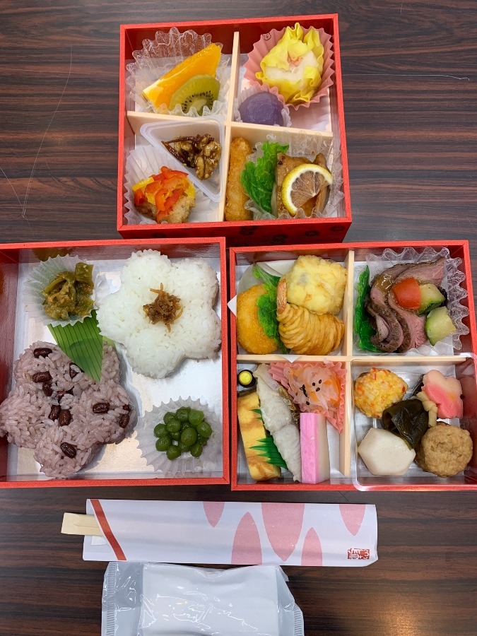 綺麗なお弁当。