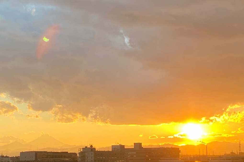 ２月１６日の夕焼けと富士山