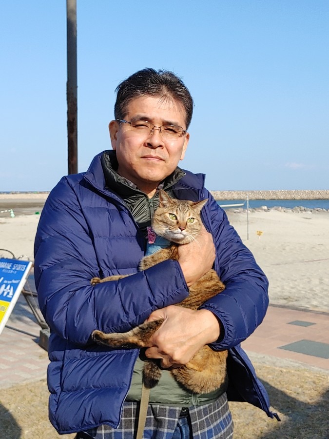 初めてのサンビーチ🌊🐱