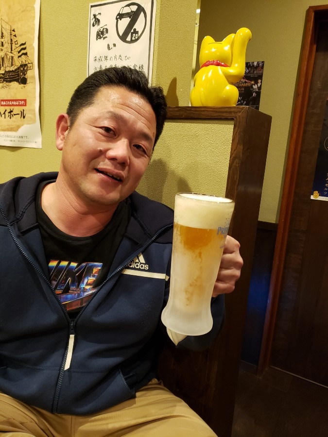 ホルモン屋メジャーのビール！！キンキンですよー！！