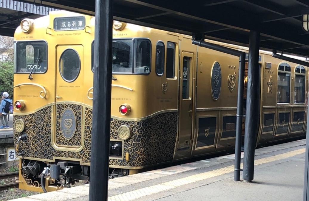 JR九州✨或る列車✨