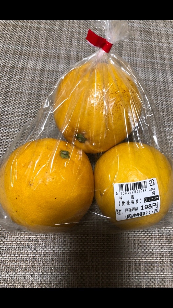 愛媛県産　ジューシー🍊