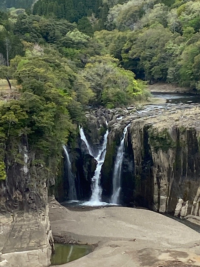 ままこの滝