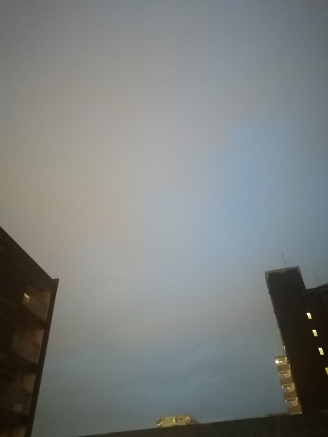 今空－19時39分　