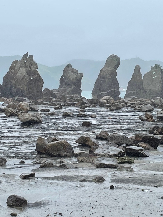 橋杭岩