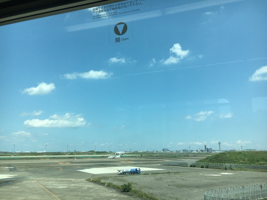 ⭕️空部　→  整備場の空‼️12.(^O^)