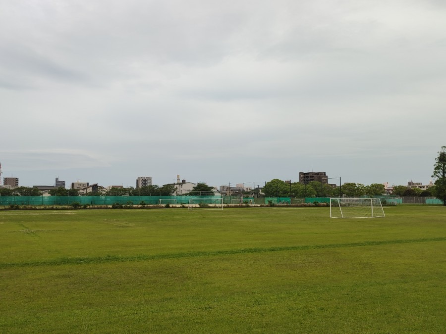 曇り空☁宮崎公立大グラウンド