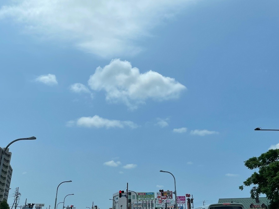 今日の雲はかわいい☁️