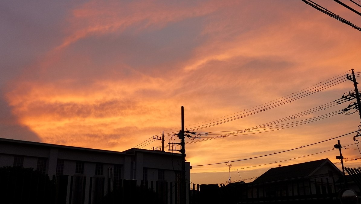 国立市谷保からの西の空✨　　７月１日午後７時