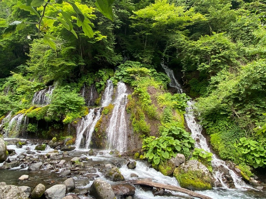 緩やかな滝