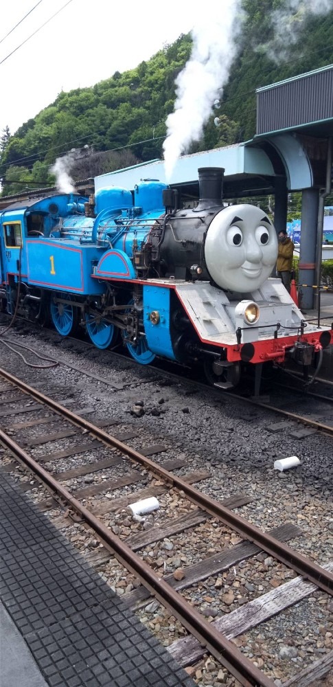 大井川鐵道千頭駅機関車トーマス到着しました