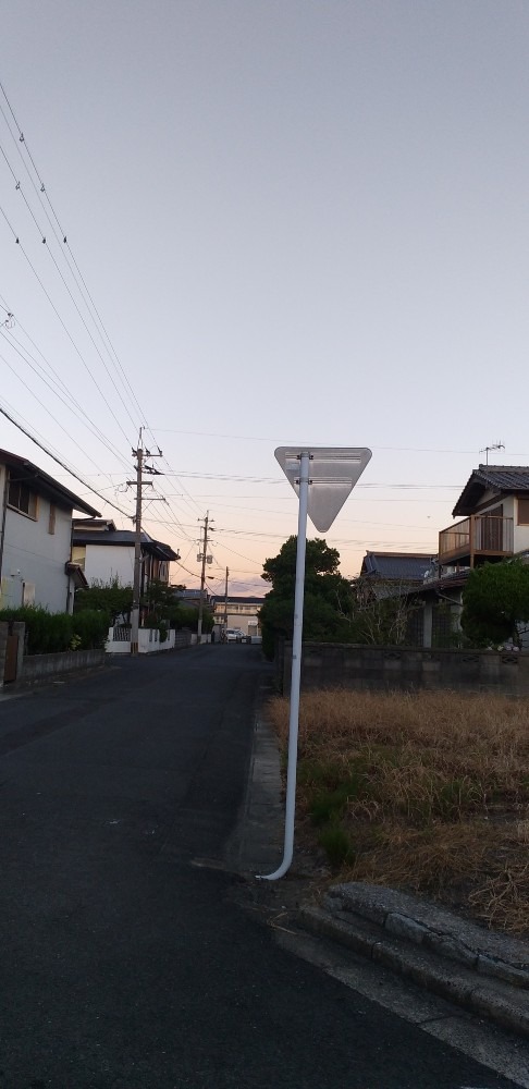 朝の風景　日の出前の西の空？