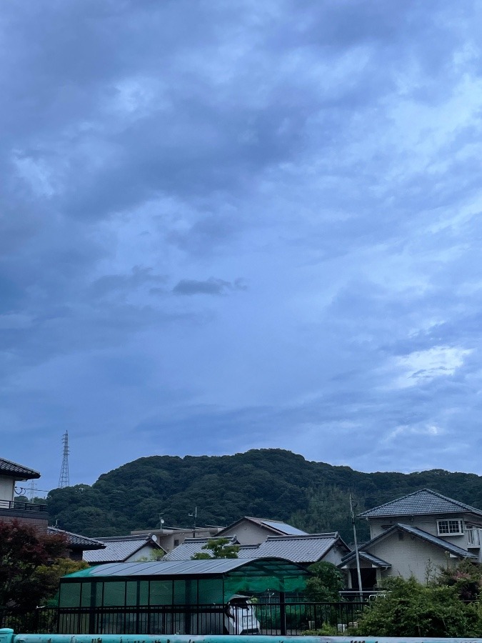 朝の空