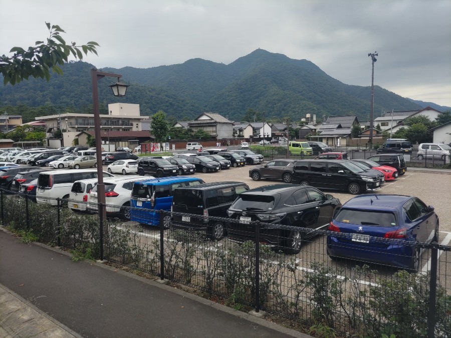 交通広場駐車場