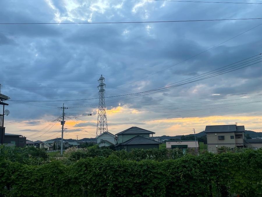 朝の空