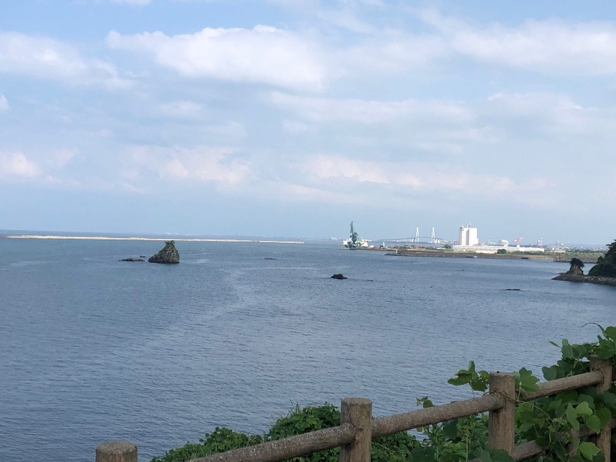 雨晴海岸からの眺め