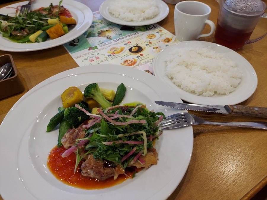 久しぶりの女子ランチ☀️🍴