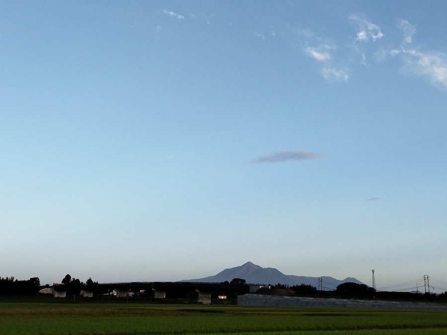 都城市（2022/9/20）今日の霧島😊❗（西の空）