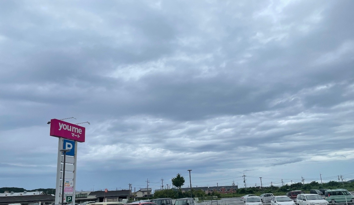 昼の空　１3時過ぎ