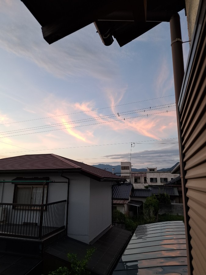 今空　　優しい雲　ピンクに～～