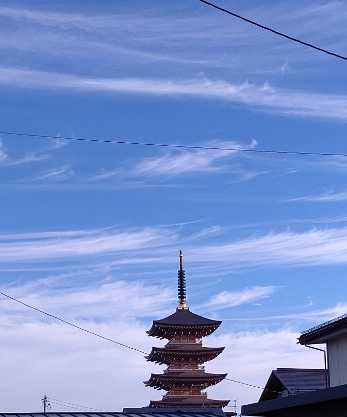 朝の五重の塔の空☀️