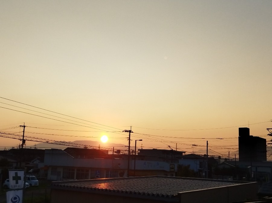 都城市（2022/9/10）今朝も晴れです☀️😄⤴️（東の空）