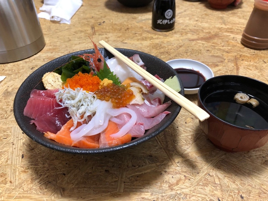 海鮮丼