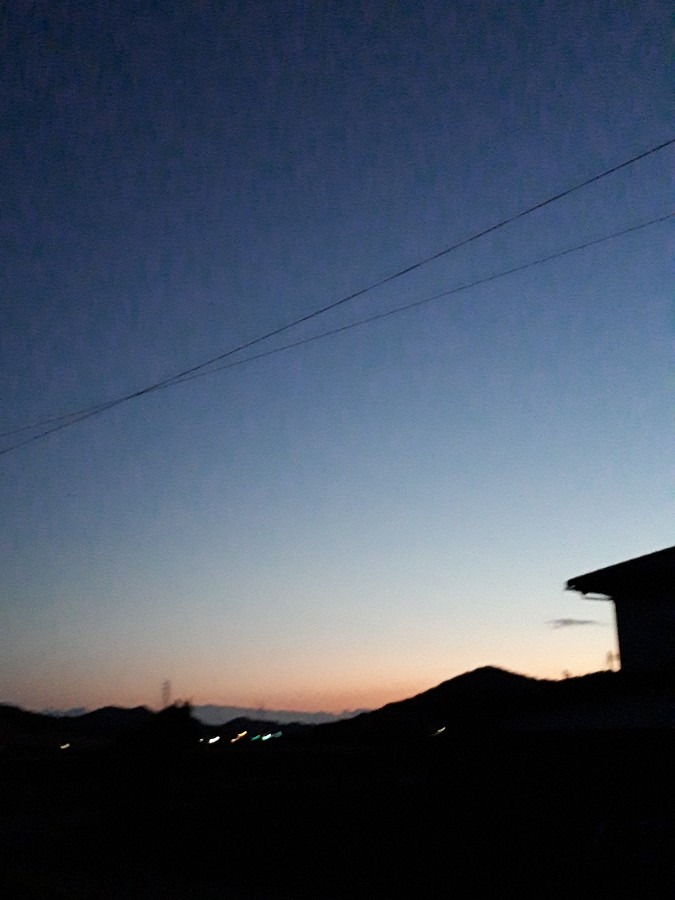 夕方6時の空