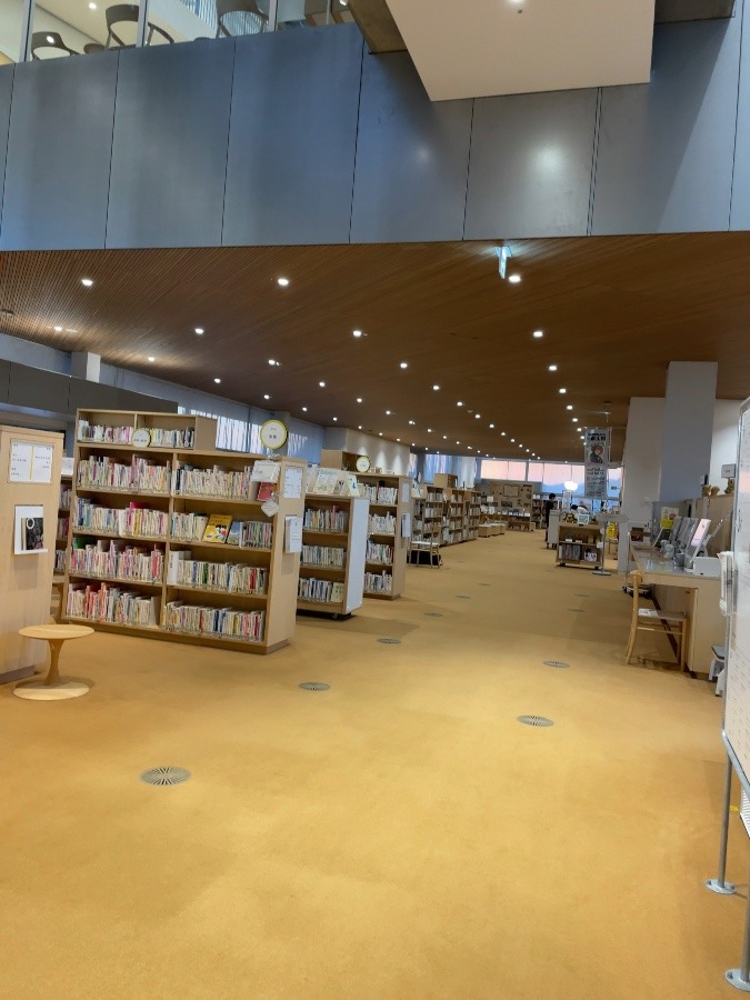 こちらは図書館3階