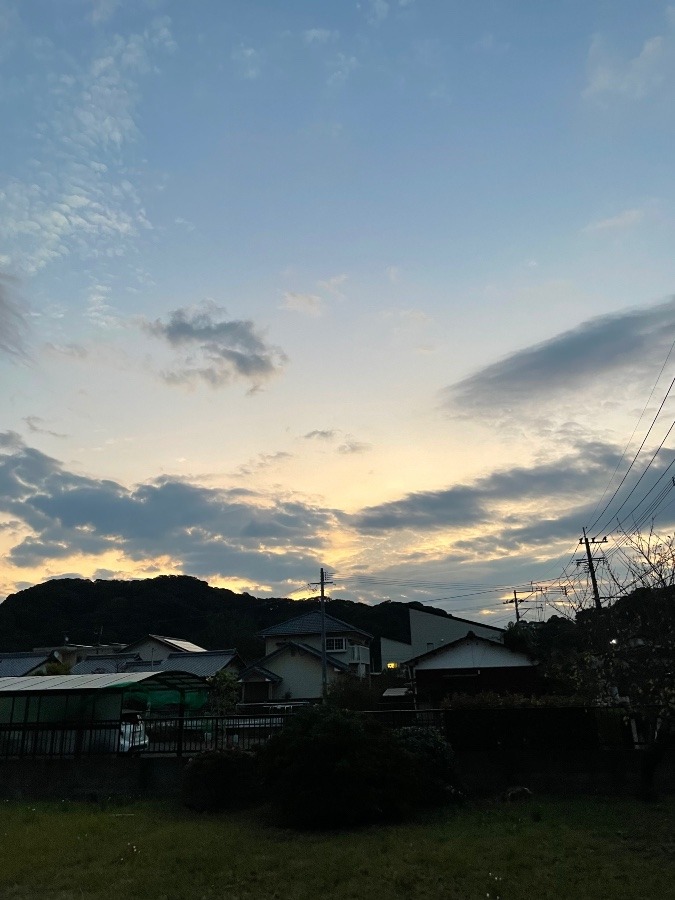 6時の空