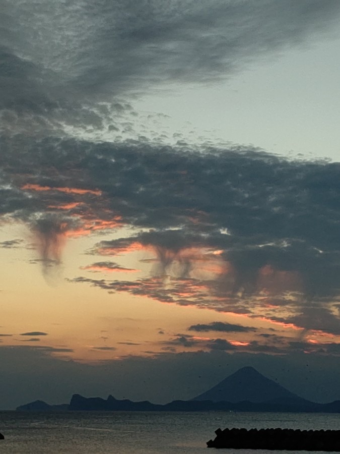 開聞岳の夕焼け🌇