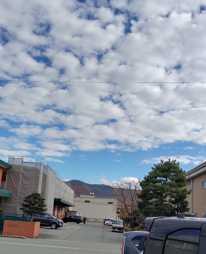 昼休みの空🌤️🌤️