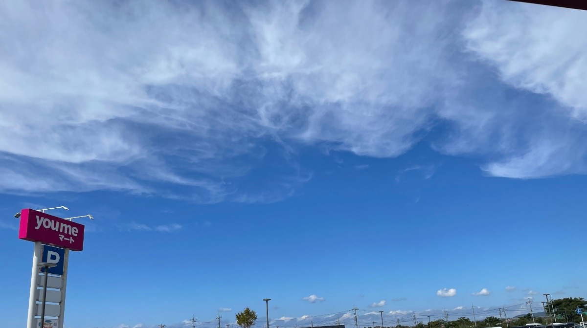 昼の空 12時