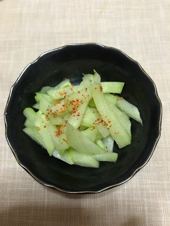 頂き物のハヤトウリで簡単に〜🥢