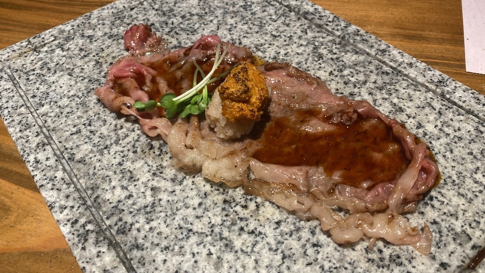 焼き雲丹と炙りサーロイン♪