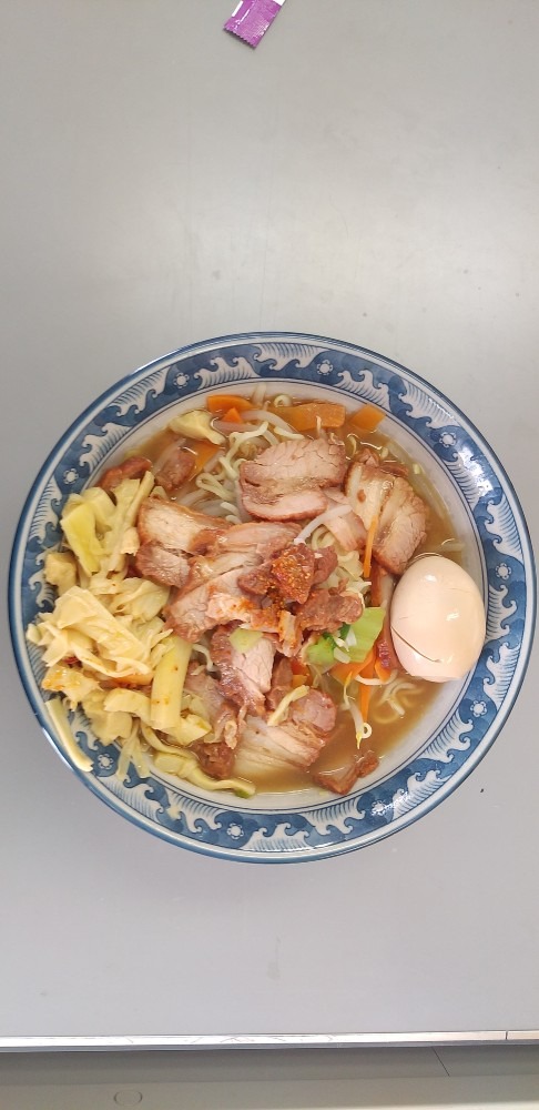 冬はやっぱり…みそラーメン🍜