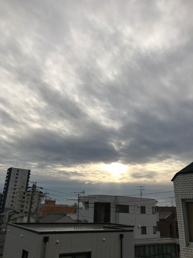 12/17の朝空〜🌥☁️