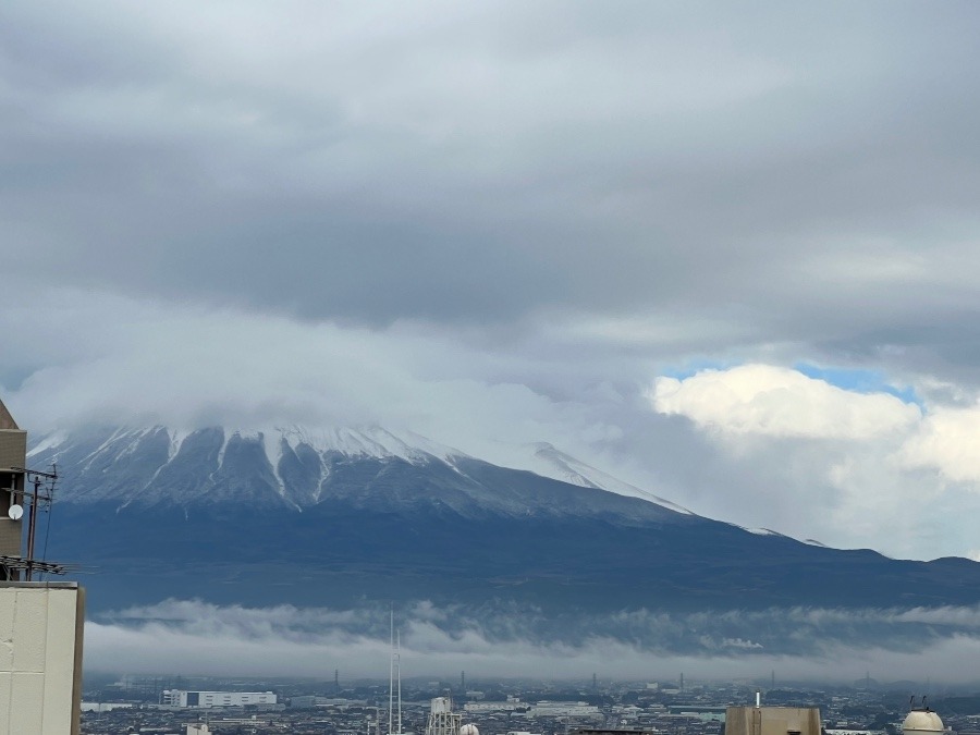 雪の富士山になりそう