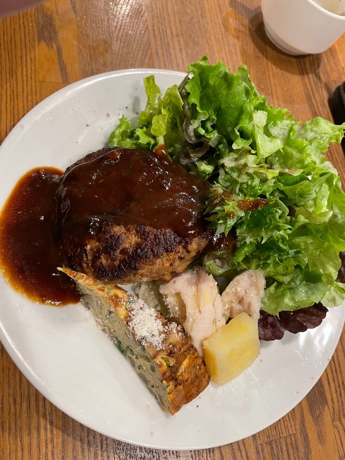 🍗土曜日出勤でのランチ🥖🪹