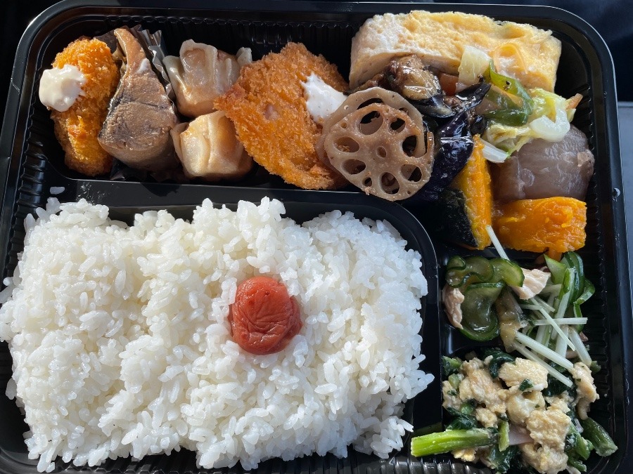 15種類のバイキングお弁当🍴😁