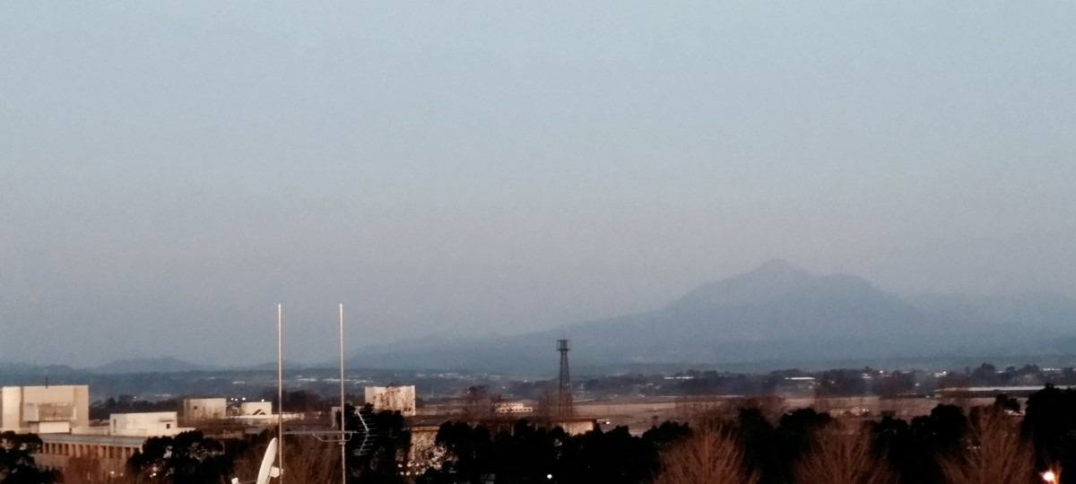 都城市（2023/1/5）今日の霧島😌↗️（西の空）