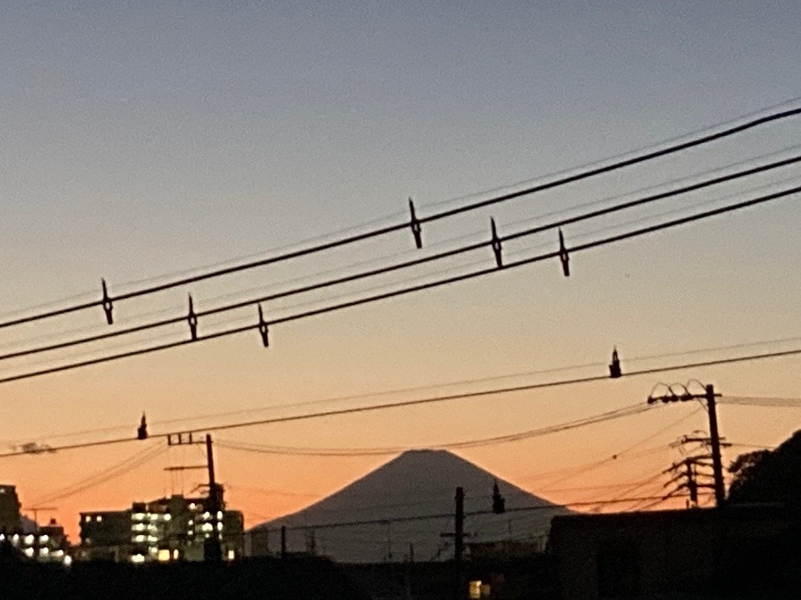 影絵のような富士山✨