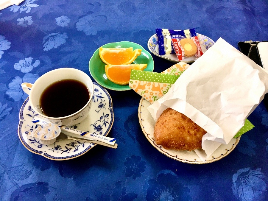 ⭕️ お客様のサロンにて、 今日のお昼は❓😄