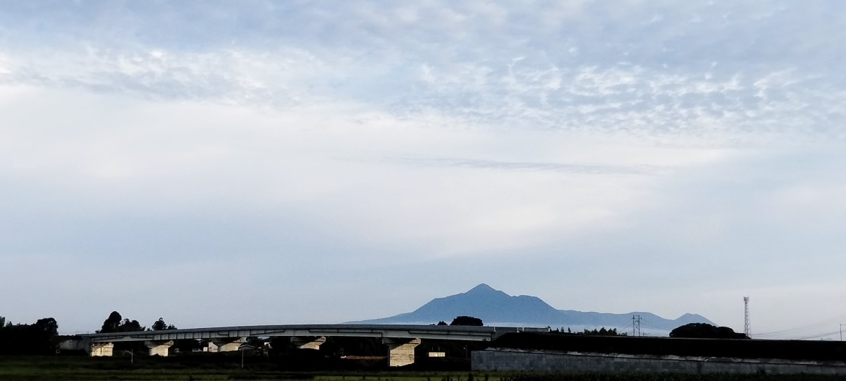 都城市（2023/6/9）今日の霧島😊（西の空）