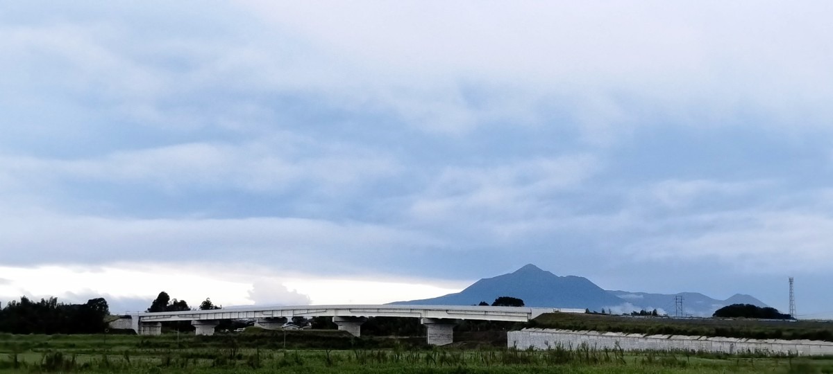 都城市（2023/8/23）今日の霧島😄（西の空）