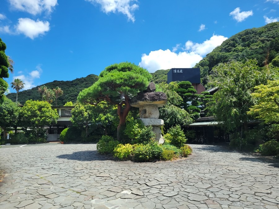 千人風呂の近くにある清流荘です