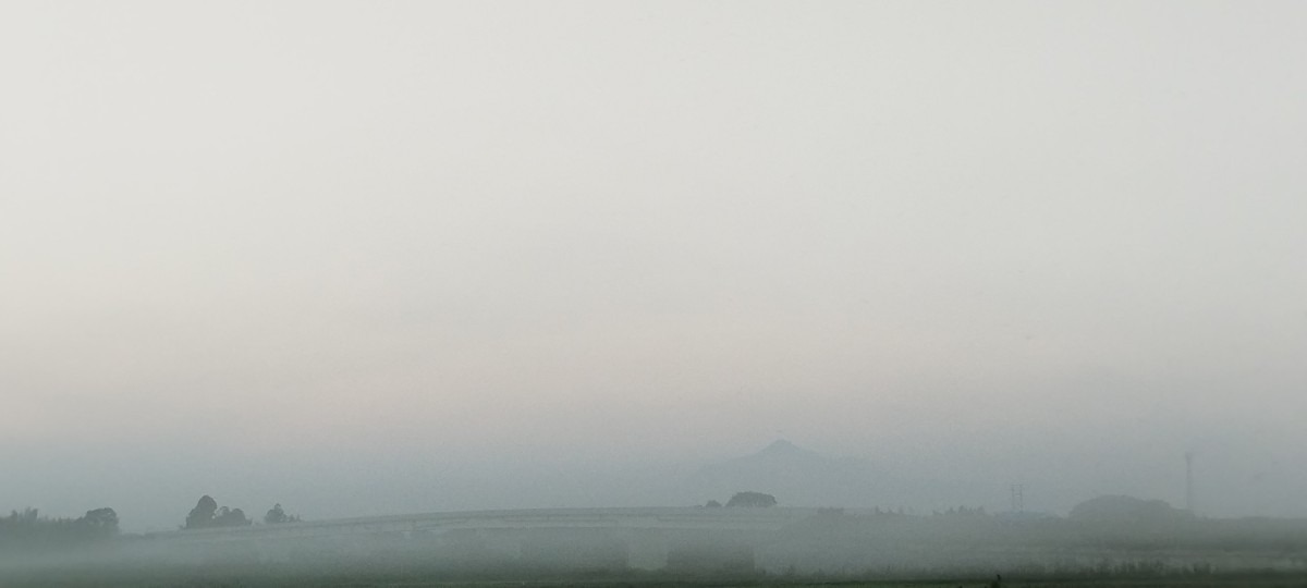 都城市（2023/9/28）今日の霧島😓（西の空）