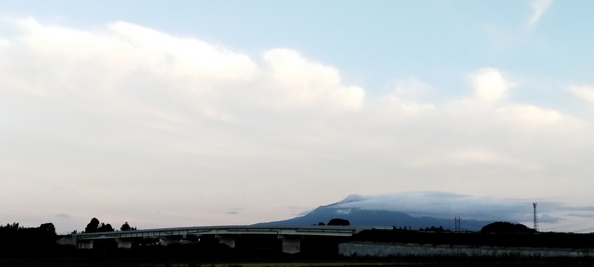 都城市（2023/9/12）今日の霧島😊（西の空）