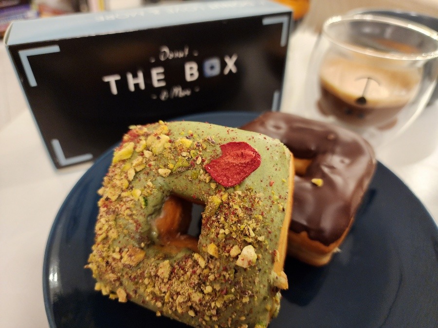 四角いドーナツという発想『THE BOX』 Donuts & More